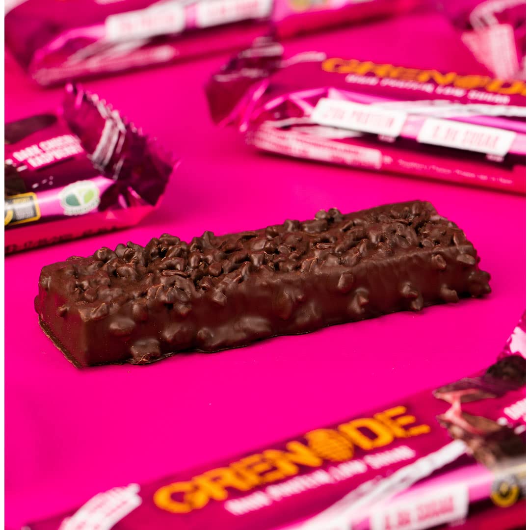 Grenade OREO White High Protein, Low Sugar Bars, 12 x 60 g – 21 g Protein per Snack Bar with Crunchy OREO Pieces & White Chocolate Coating