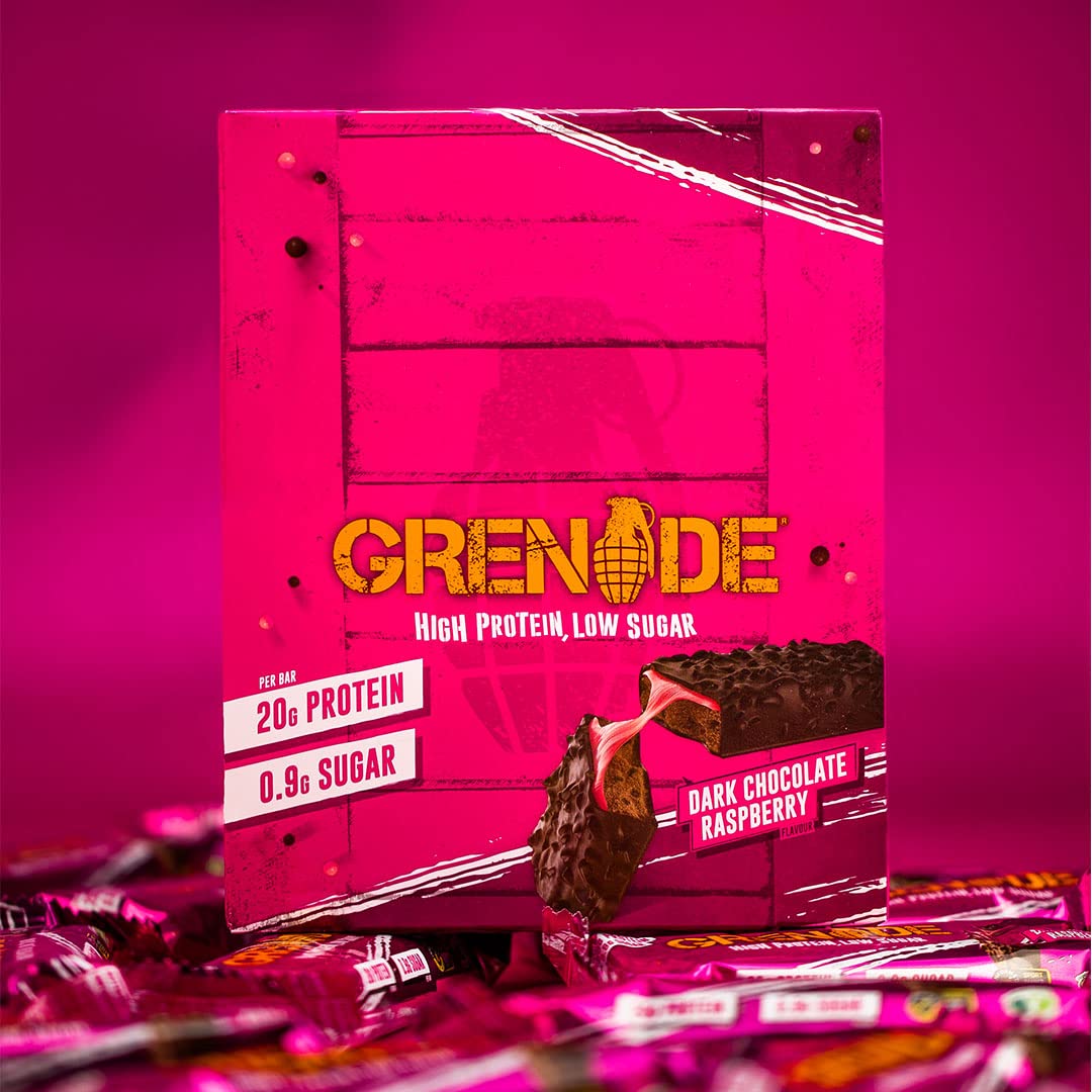 Grenade OREO White High Protein, Low Sugar Bars, 12 x 60 g – 21 g Protein per Snack Bar with Crunchy OREO Pieces & White Chocolate Coating