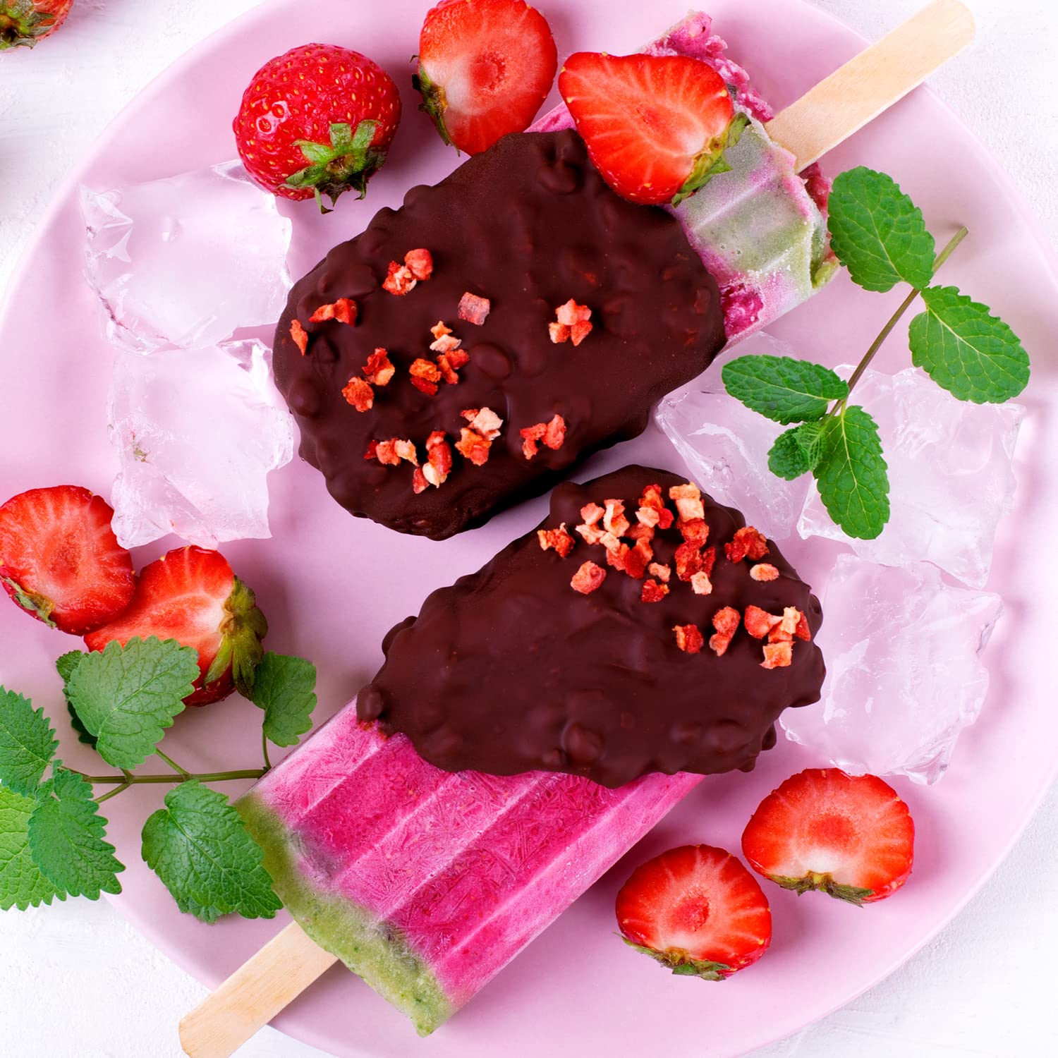 Freeze Dried Strawberry Pieces 100g - Premium Freeze-Dried Fruit Bits - 100% Natural, No Added Sugar or Preservatives Raw Dry Strawberries for Baking, Cake Decoration, Porridge Oat, Ice Cream Toppings