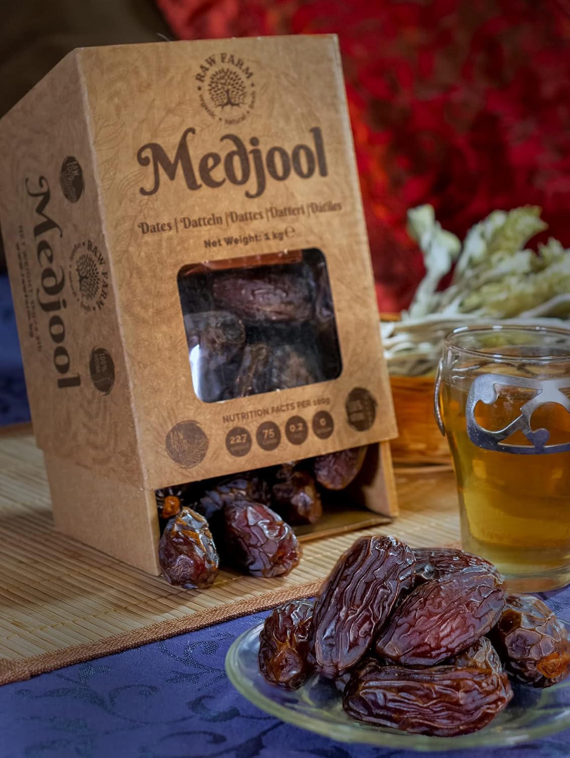 Raw Farm - Raw Fresh Medjool Dates With Pits 1 kg – Large Size, Naturally Sweet & Juicy, No Added Sugar, Preservatives or Additives, Premium Quality Vegan Snack